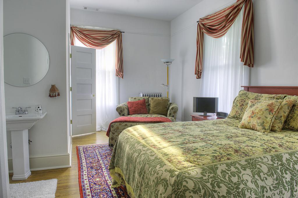The Jackie O' House Bed And Breakfast 콜럼버스 객실 사진